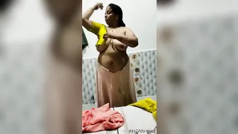 Bigboob Tanker Mature Aunty Changing Indian
